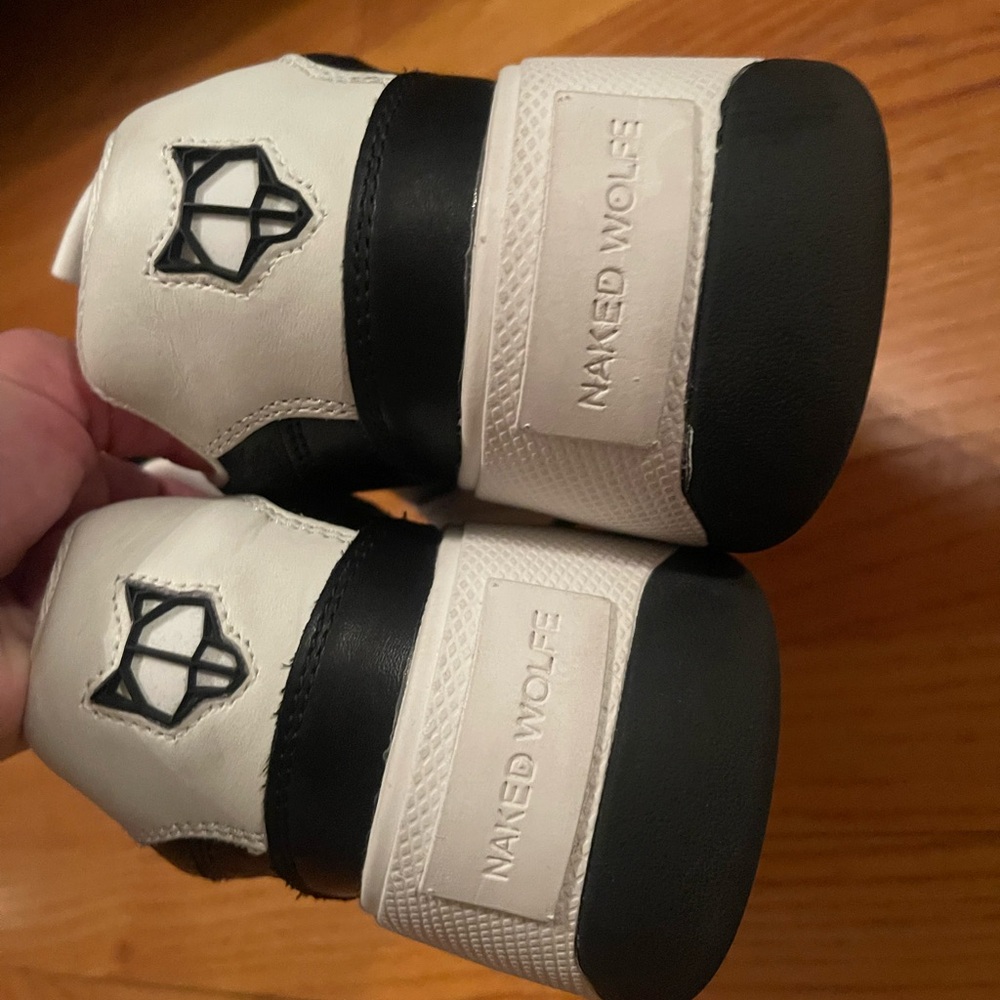 Women naked wolfe size 6 - Picture 9 of 10